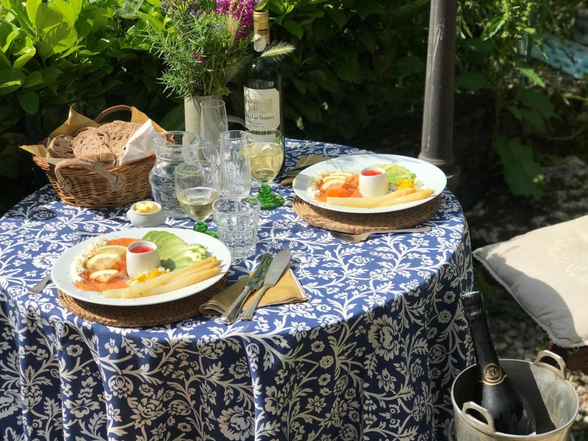 Le Peyrail Bed and Breakfast Les Lèves-et-Thoumeyragues Buitenkant foto