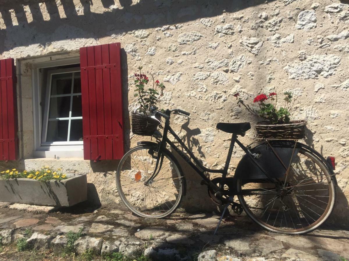 Le Peyrail Bed and Breakfast Les Lèves-et-Thoumeyragues Buitenkant foto