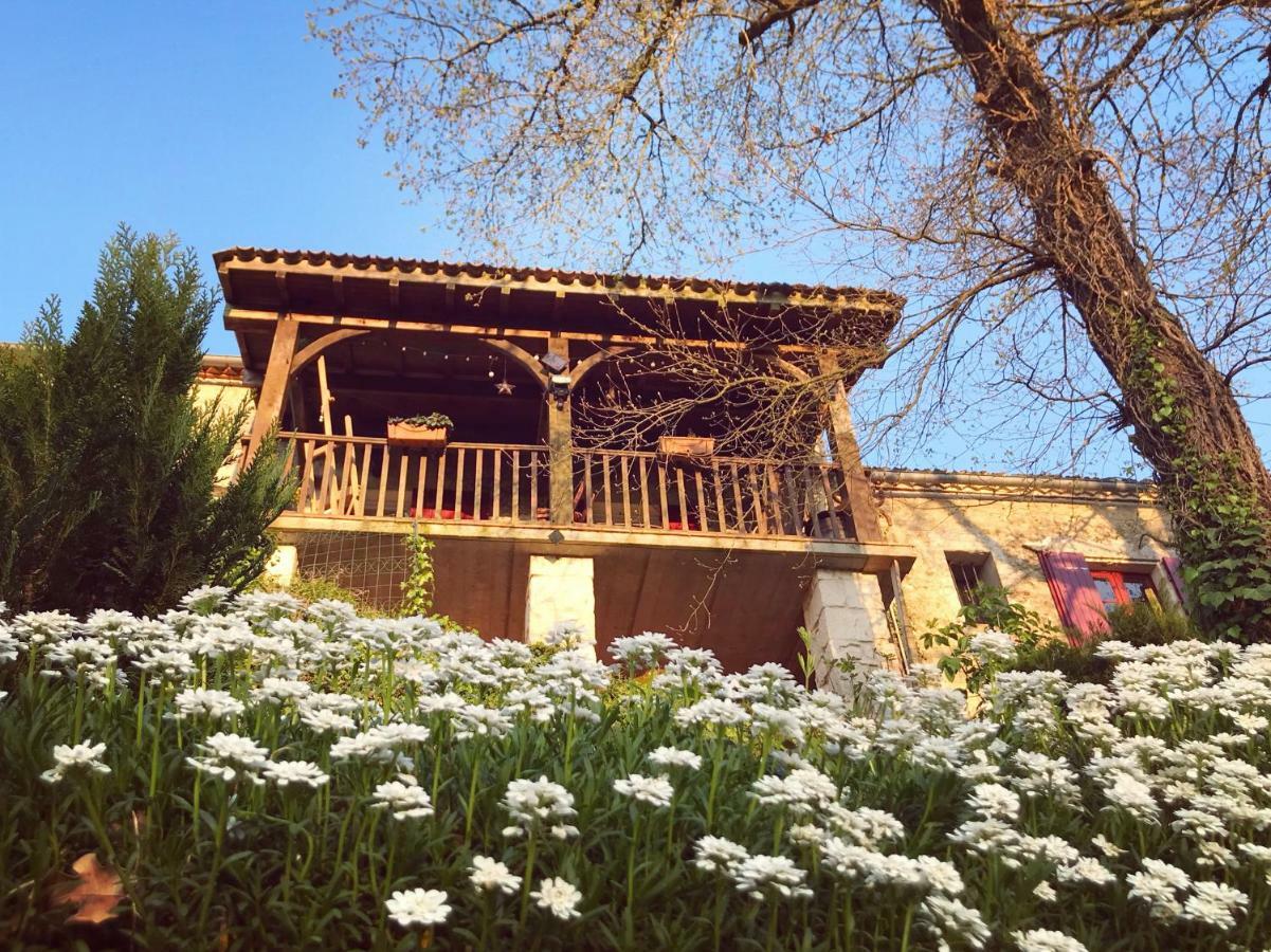 Le Peyrail Bed and Breakfast Les Lèves-et-Thoumeyragues Buitenkant foto